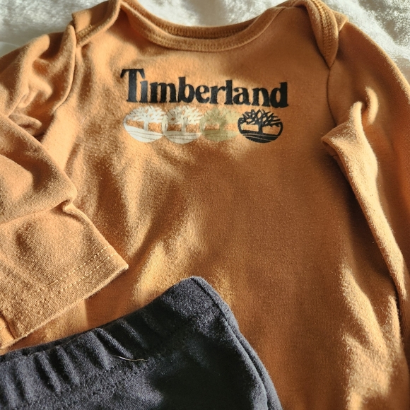 Timberland infant 3 piece outfit - Picture 3 of 5